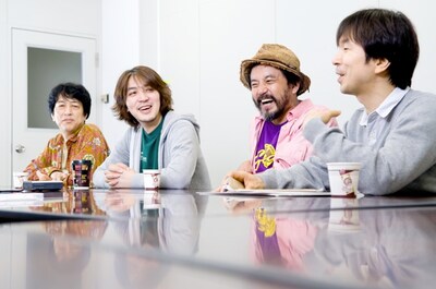 インタビューはその音楽性同様になごやかなムードで進行。「フォロワーが出てきて追われるんじゃないかと思ってたんですけど、全然出てこない（笑）」。