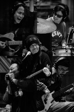 永井"ホトケ"隆、沼澤尚、中條卓、KOTEZの4人からなるblues.the-butcher-590213。今回のライブではムッシュかまやつをゲストに迎える。