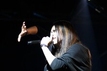 逹瑯（写真はモスクワライブの模様）