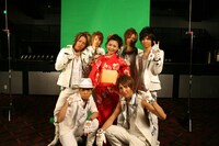 「祭の神」ビデオクリップはシングル初回盤に付属するDVDに収録。川村ゆきえのセクシーな浴衣姿もお観逃しなく。