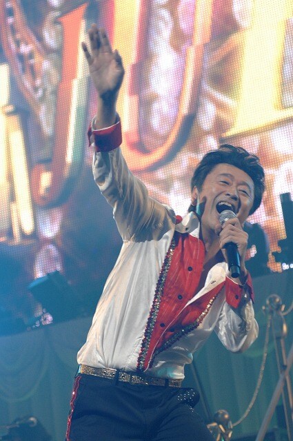 桑田佳祐「Act Against AIDS (AAA)」2015グッズ 桑田佳祐 “日本のエイズの危機を少しでも早く無くすことが出来る
