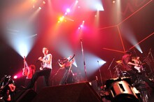 KONTA、杏子、いまみちともたか、ENRIQUE、小沼俊明。5人あわせてBARBEE BOYSだ。