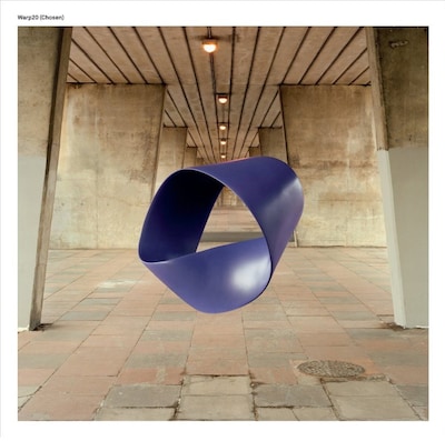 写真は9月に発売された、WARP RECORDSの20年間を総括するレーベルベストアルバム「Warp20（Chosen）」のジャケット。