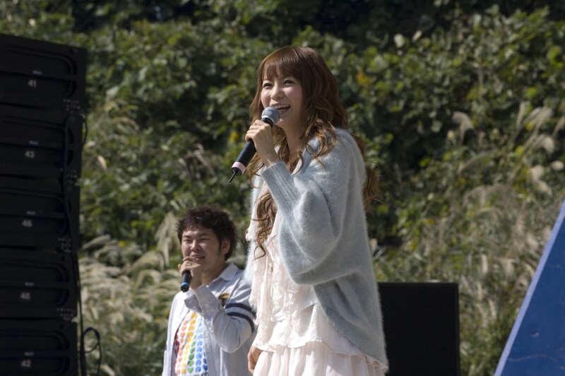 武道館ライブへの熱意を語るしょこたんと、ファンにはおなじみソニー柳氏。