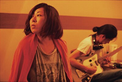 今年の3月から単独でもカフェツアーを実施している平岡恵子。今月は26日に滋賀・彦根 朴で、27日に兵庫・bucato cafeでライブを行う。