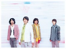 Mr.Childrenは、5月の日本武道館公演の模様を映像化したライブDVD「Mr.Children Tour 2009～終末のコンフィデンスソングス～」を11月11日にリリースする。