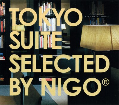 アルバムのタイトルとジャケットに使われている「TOKYO SUITE」は、ホテル50階にある220平方メートルを誇るスイートルーム「トーキョースイート」のこと。東京滞在を楽しむ最高の場所としてゲストに愛用してもらうことを意図して名付けられたこのスイートルームは、多彩なコンテンポラリーアートや、棚を埋めつくす数々の美しい本など、「東京の感性」をテーマにした個性的な演出が細部にわたり施されている。