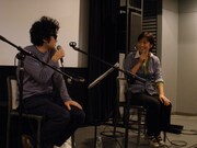 前野健太（左）と竹藤佳世監督（右）。