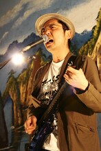 向井秀徳アコースティック＆エレクトリックは、6月20日の渋谷CLUB QUATTRO公演に登場。遠藤賢司と競演する。