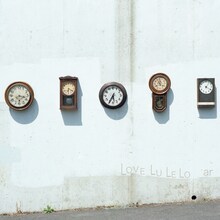 写真はarのニューアルバム「LOVE LU LE LO」ジャケット。MySpaceではアルバム試聴および「LOVE LU LE LO」「i + i (アイタスアイ)」のビデオクリップ視聴を実施している。