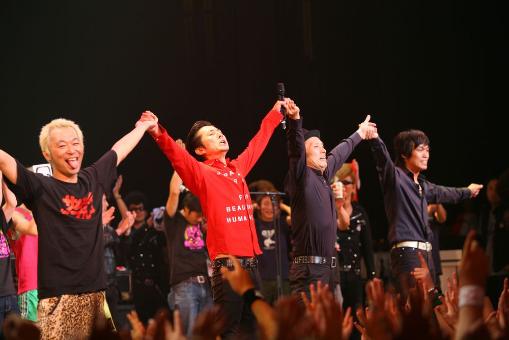 ◆大感謝祭!! ONKYO W-3522A ユニット ペア m0s7320 Amazon.co.jp: ONKYO 2ウェイ・スピーカーシステム(1台) 黒モデル