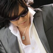 休養中のTOSHIが新作ミニアルバム緊急リリース