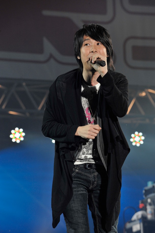 鈴村健一