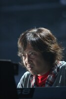 ランティス代表取締役、井上俊次。LAZYのステージでは鬼気迫るプレイで観客を圧倒した。