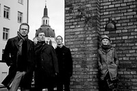 ラスマス・フェイバーとバンドメンバー。