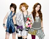 BLiSTAR。写真左よりRINA、MAYU、NANA-A。