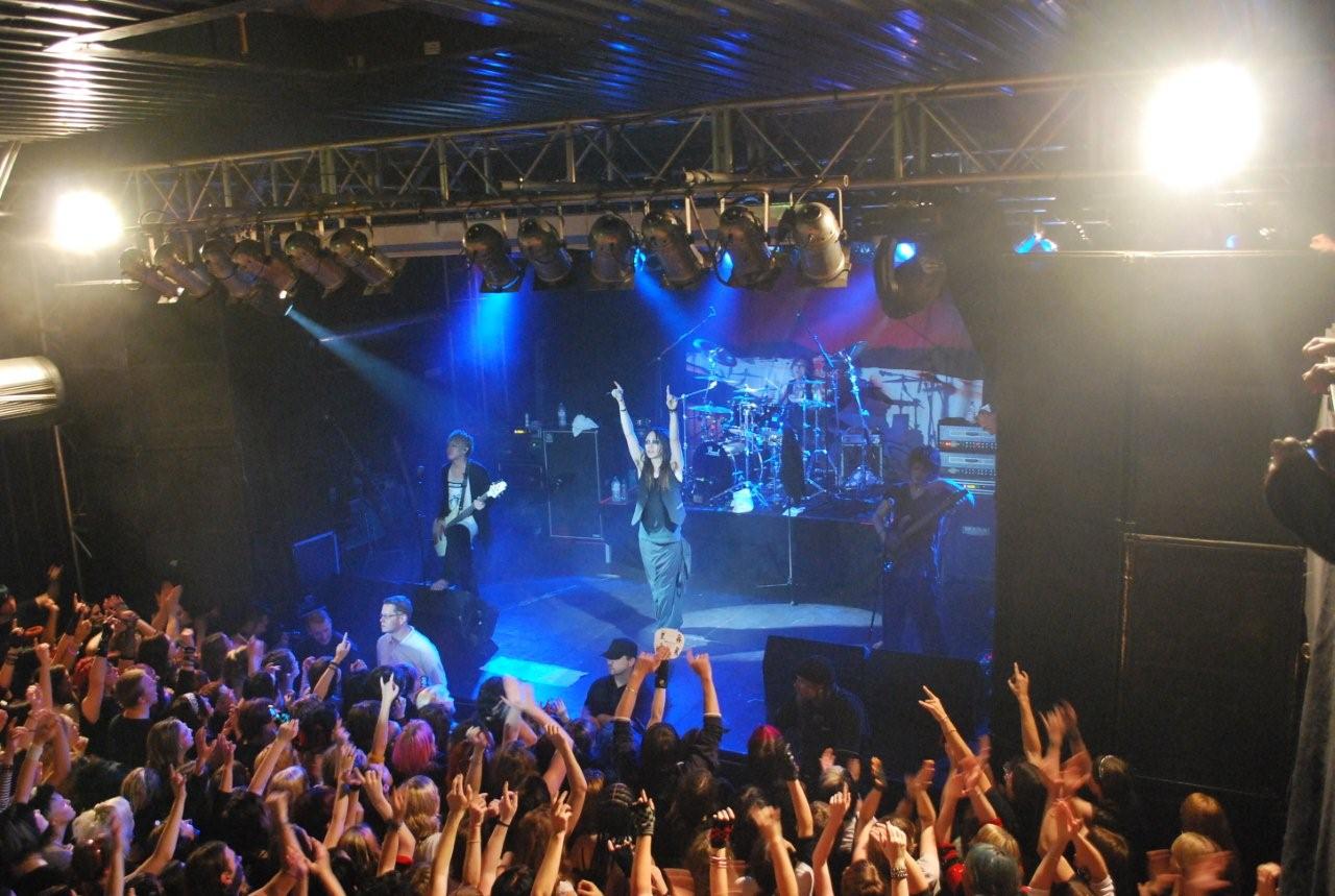 写真はミュンヘン公演の様子。