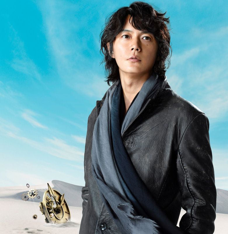 リリー・フランキーのオリジナルデザインによるTシャツはレアアイテム化必至。確実に入手したい人は予約しておこう。