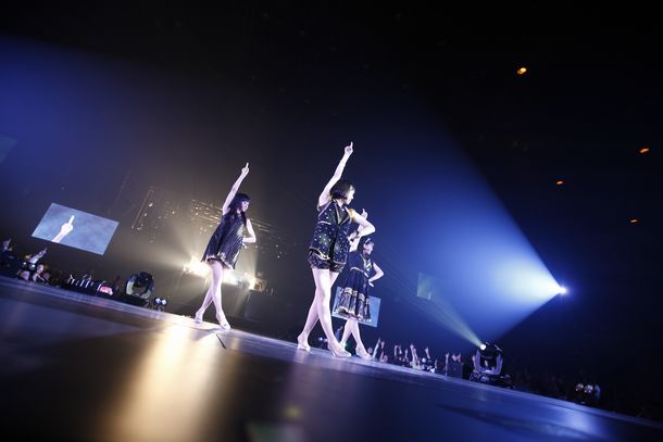 MUSIC ON! TVでは12月26日（土）18:00より、10月15日に行われた横浜アリーナ公演の模様が1時間半にわたってオンエアされる。