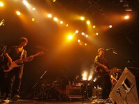 アンダーグラフ