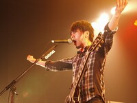 アンダーグラフ