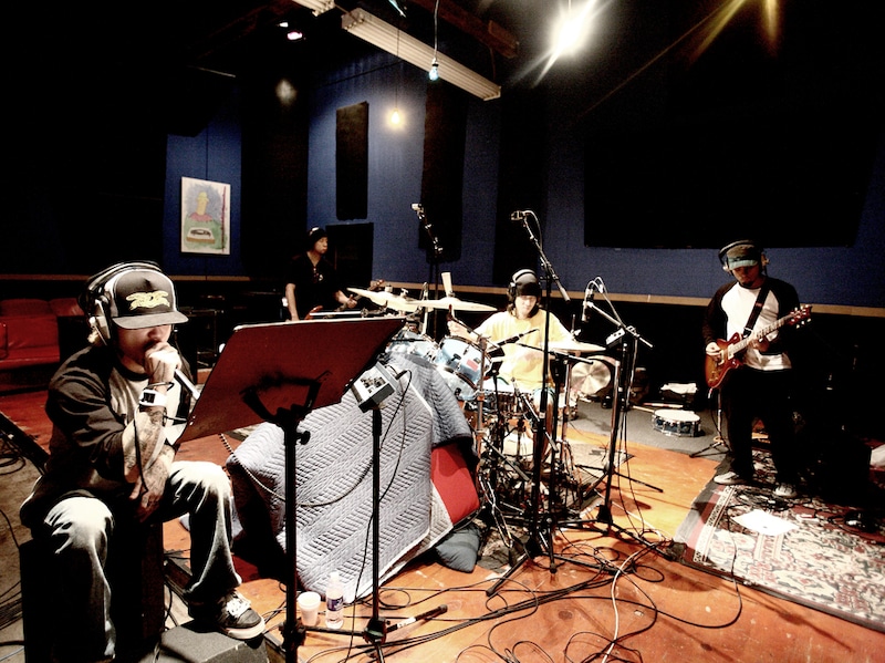 本日1月20日、下北沢SHELTERにて全国ツアー「PTP Tour 2010-2nd ride -HOUSE OF CHAOS-」の追加公演を行うPay money To my Pain。ちなみにこの公演は男子限定ライブとなっている。