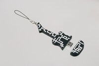 USBメモリからキャップを抜いたところ。