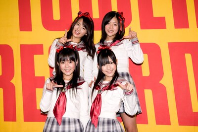 新曲タイトルにちなんで、最近“ぐ～のね”が出なかったことについて問われると、平嶋は「この曲で初めて“ぐ～のね”という言葉を知ったので、今まで考えたことがなかった」と発言。それに対し渡辺は「ライブ中に山ちゃんが気持ち悪いことを言うんですけど、そうするとみんなぐ～のねも出なくなっちゃいますね」と言って、ファンや記者たちを笑わせた。