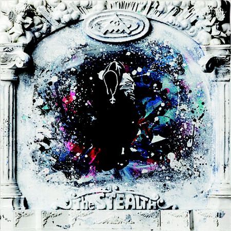 実際に大型の模型を制作して写真撮影したため、立体感のあるデザインになっているアルバム｢Symphony For The Uprising｣のジャケット。