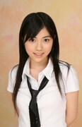 声優もこなす石原夏織。チームDEKARISメンバー小倉唯とはユニット「ゆいかおり」としてもともに活動している。