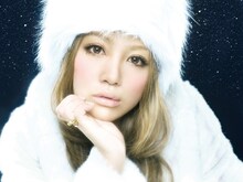 西野カナは12月2日にニューシングル「Dear…／MAYBE」をリリースする。