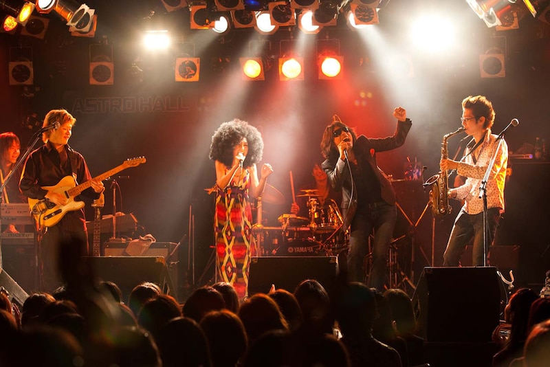 アンコールで歌われたマッシュアップ「Dance To The Music/Joy To The World」は、多和田えみの1stフルアルバム「SINGS」に収録されている。