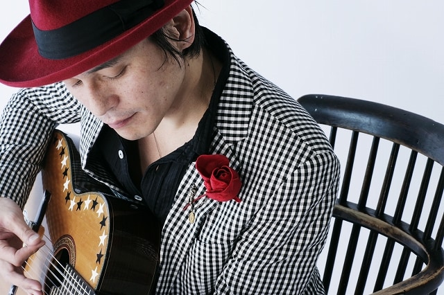 渡辺俊美がTHE ZOOT16で表現するのは、膨大な音楽知識のミクスチャー。音楽的好奇心と冒険心に満ちた唯一無二の作品に期待しておこう。