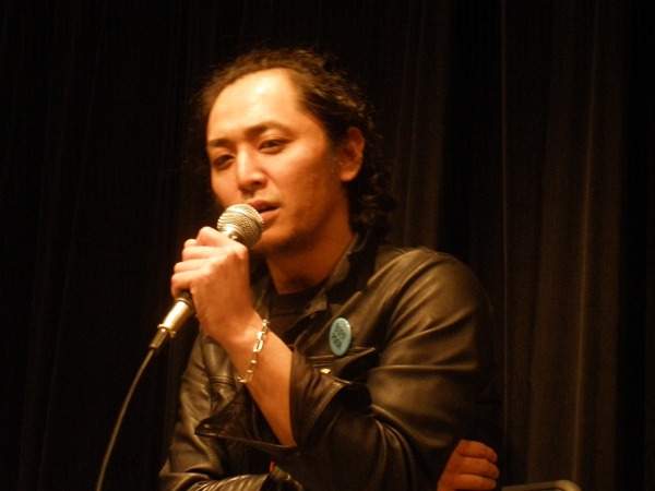 日野研二