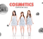 写真はCOSMETICSのミニアルバム「LOVE IS ALL」ジャケット。