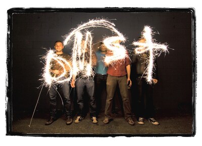 「荒吐宵祭」のチケットは12月20日より一般発売開始。DO MAKE SAY THINK（写真）のジャパンツアーは12月5日に各公演一斉発売される。