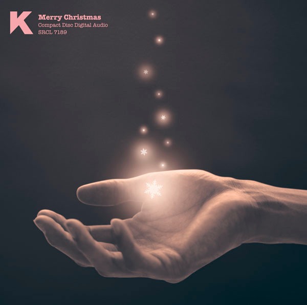 ミニアルバム「Merry Christmas」（写真）は、クリスマスをテーマにした初のアカペラアルバム。