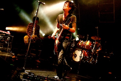 この日リリースされた1st EP「Insomnia」が、オリコンデイリーチャート初登場2位の好成績を記録したthe HIATUS。