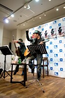 本書の中で印象的なパートについて問われると、泉谷は「随所にあるけど、（清志郎と彼の音楽に）出会ったときの衝撃を完全には伝え切れてない。そこがとてももどかしい」とコメント。これを受けて、加奈崎は「言葉や文章だけで伝えるのは無理だよ、だって音楽だもん」と続けた。