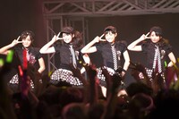 2010年1月には恒例のハロプロ正月コンサートも開催。メジャーデビューを前に、S/mileageの快進撃は止まりそうにない。