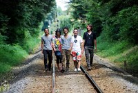 HYが「MUSIC JAPAN」およびNHKの地上波番組に登場するのは、意外にも今回が初となる。