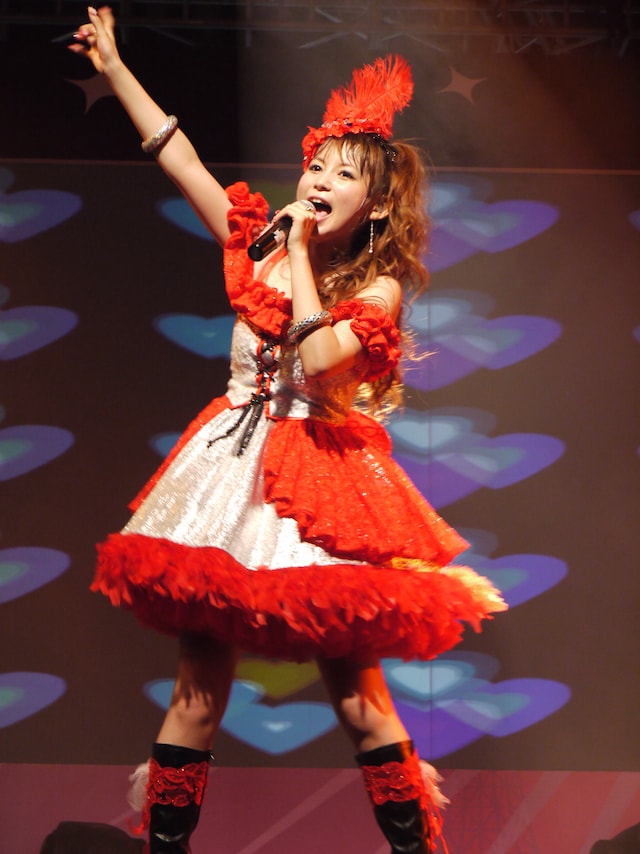 しょこたんにとっても念願だったアニソンカバー第3弾がついに登場。なお、CD+DVD盤にはボーナストラックも収録される（写真は昨年11月の「AFA'09（アニメ・フェスティバル・アジア・ゼロナイン）」出演時の様子）。