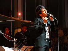 Kは会場を訪れたファンを美声で魅了した。