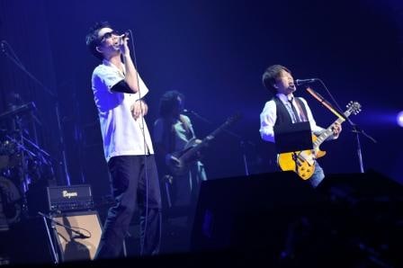 8月にスタートした全国ツアー「KOBUKURO LIVE TOUR '09 “CALLING”」。チケットは全会場とも即日ソールドアウトを記録した。