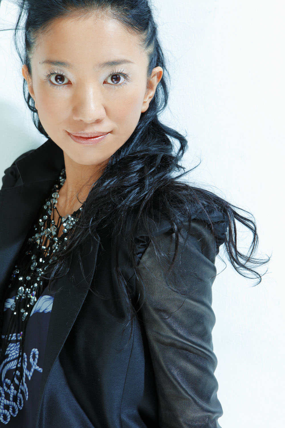 これまで明かされることがなかった吉田美和のプライベート映像が無料で公開。会員登録などは不要なので、気軽にアクセスしてみよう。