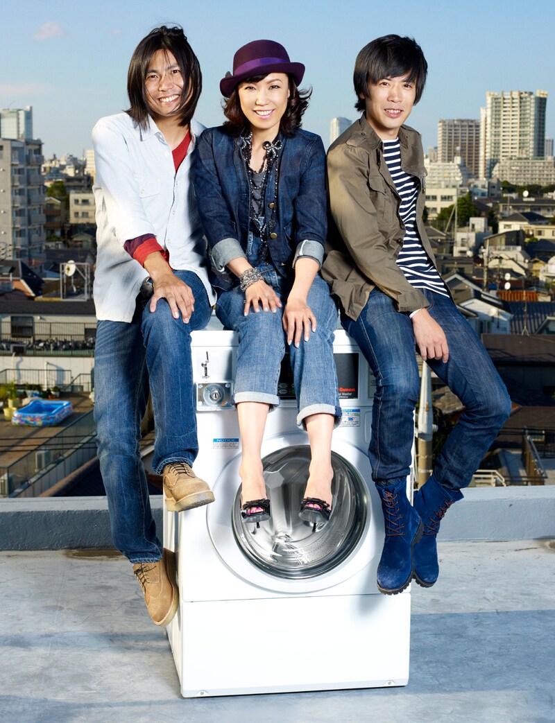 「シャツを洗えば」は、12月21日に行われる招待制ライブ「GAP 40TH ANNIVERSARY“ICONIC MUSIC LIVE”」にてライブ初披露される予定。