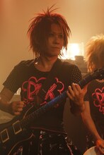 写真は11月30日のSuG主催イベント「SuGフェス2009 Alternative POP Show ～ Vol.6」の様子。