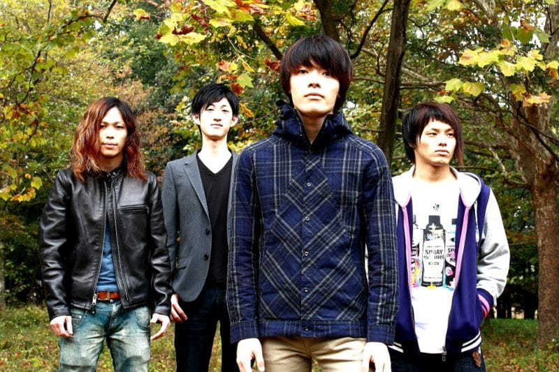 12月19日のワンマンライブは終演後にアルバム先行試聴会を実施。なおベーシストの品治タダシはこの日のステージをもってバンドを脱退する。