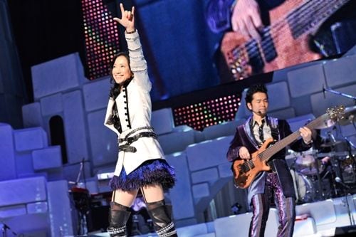 年末にはNHK「第60回NHK紅白歌合戦」に出場するDREAMS COME TRUE。吉田美和はアンコールで「みんな大晦日はテレビの前で応援しててね。緊張しないように応援しててね」と語った。