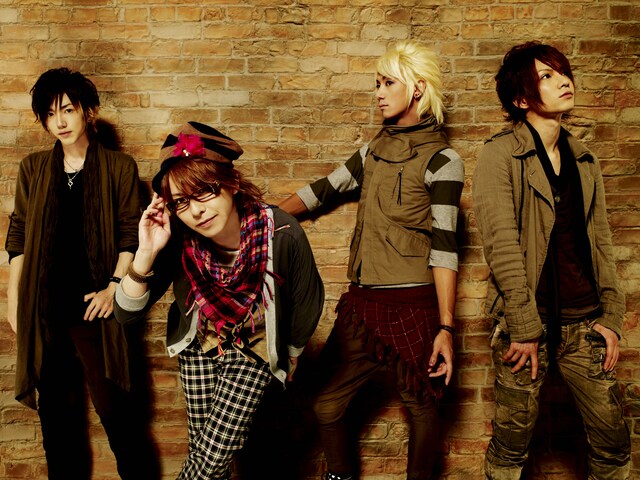 ツアー「Kra LIVE TOUR 2009 幸せの青い鳥～in the sky～」は12月28日には大阪厚生年金会館・芸術ホールでも開催予定。チケットは好評発売中。